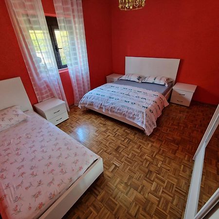 Apartment Dragovic Ulcinj Esterno foto